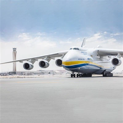 Przesyłką lotniczą